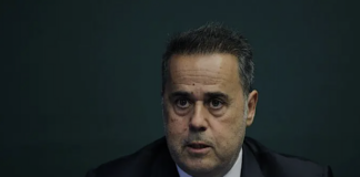 Πετρέλαιο θέρμανσης: Ο Παπασταύρου θυμάται τον Απρίλιο, αλλά ξεχνά τον περσινό Οκτώβριο